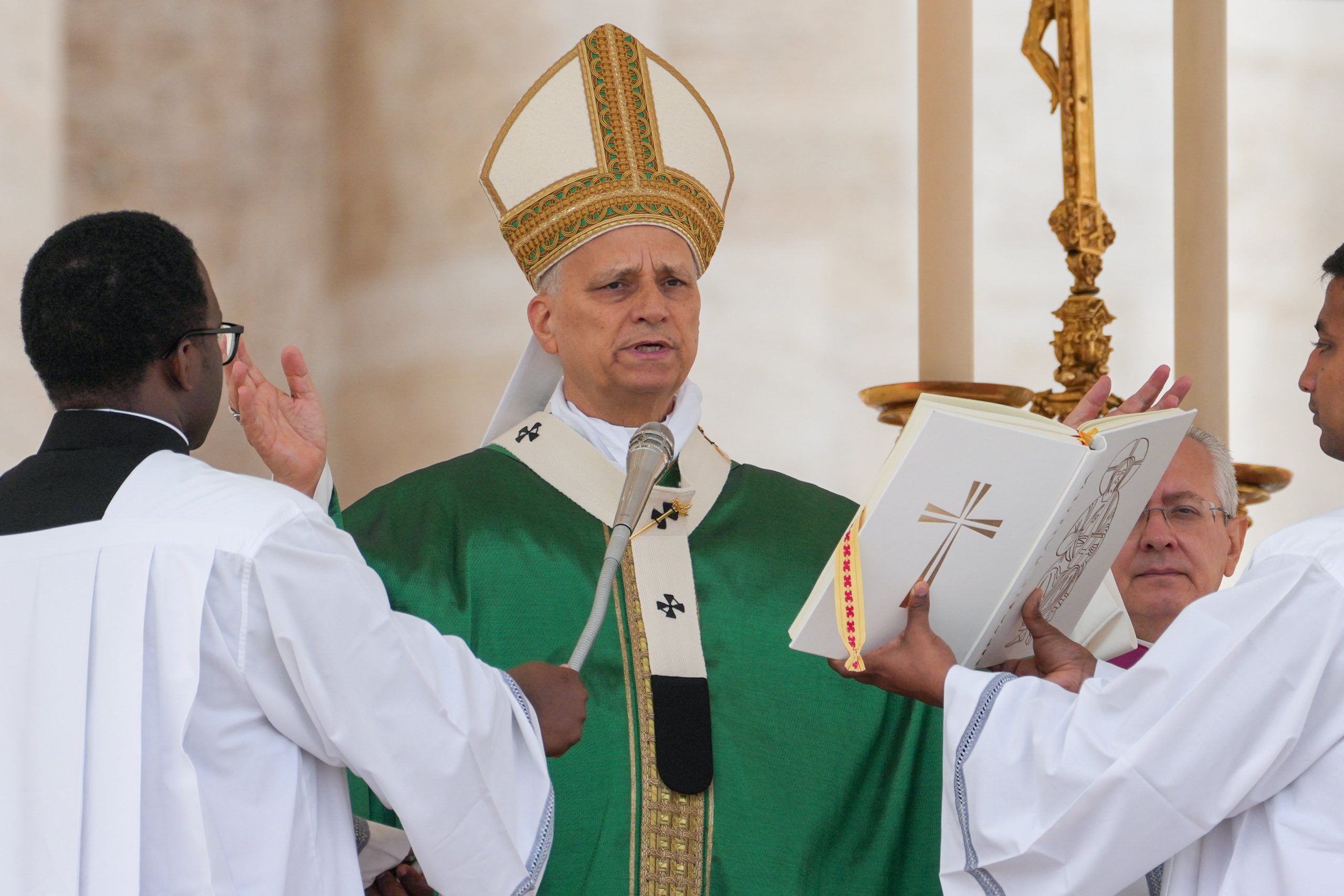 Pope Leo calls for human dignity for migrants and an end to war in Gaza ...
