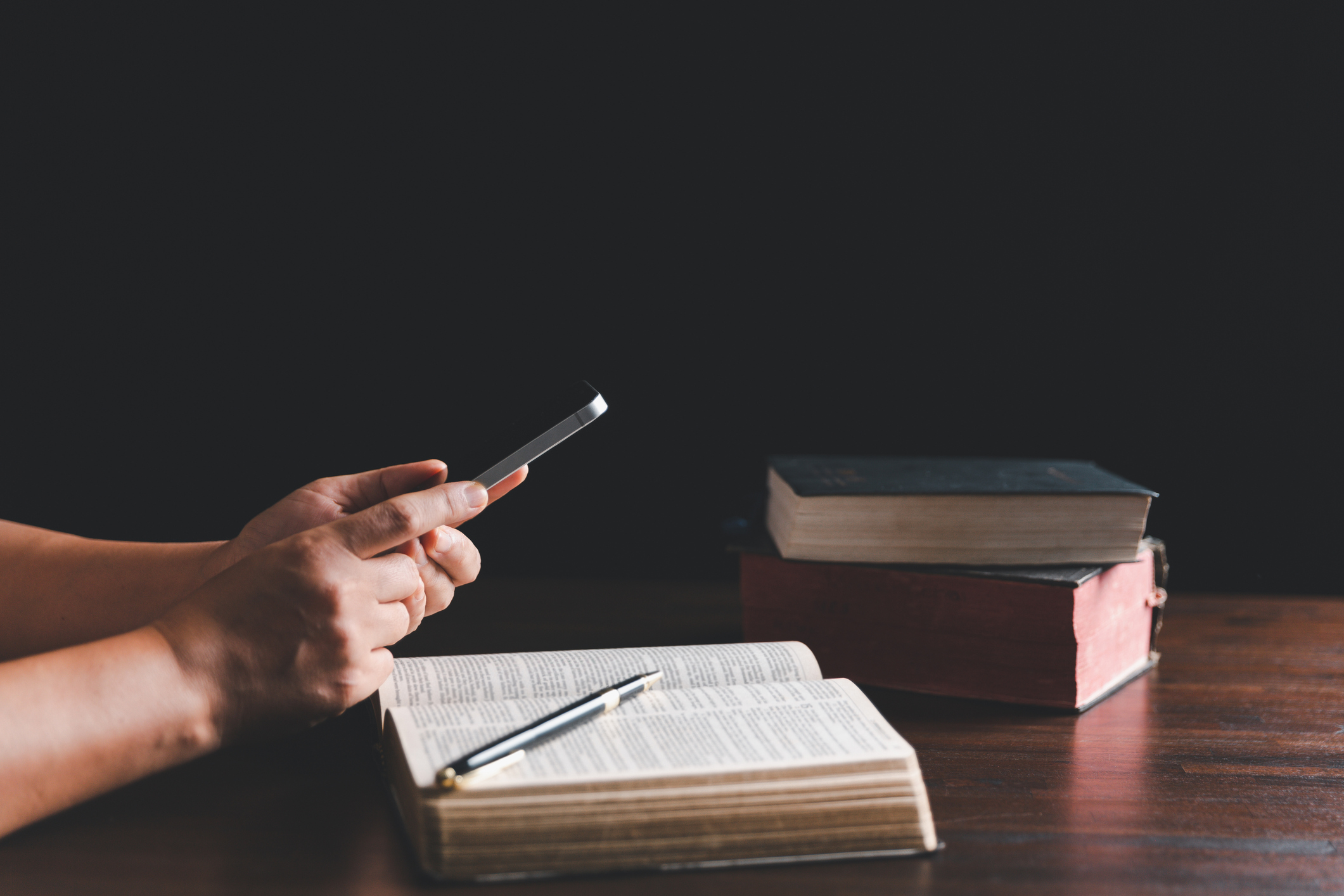A.I. chatbots cannot replace the community of church - America Magazine