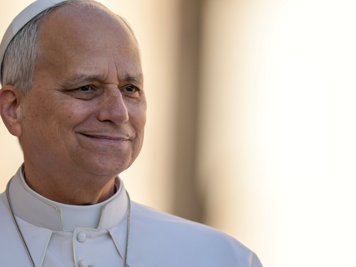 Pope Leo praises U.S.-Iran ceasefire as ‘sign of genuine hope,’ presses for peace