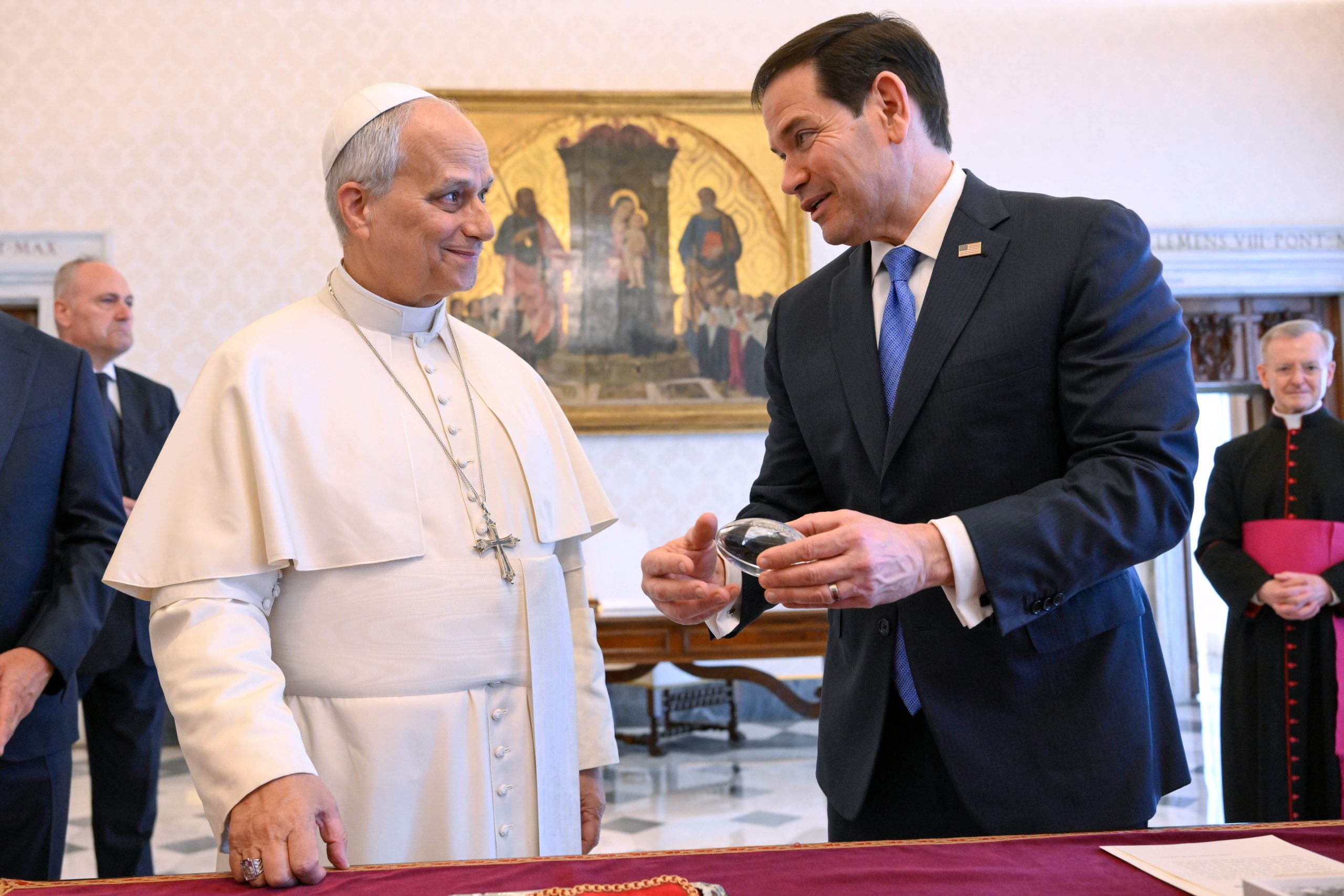Pope Leo meets with Marco Rubio amid Trump's personal attacks