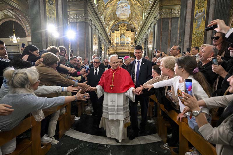 Story of customer service agent hanging up on Leo shows pope’s ‘normal ...